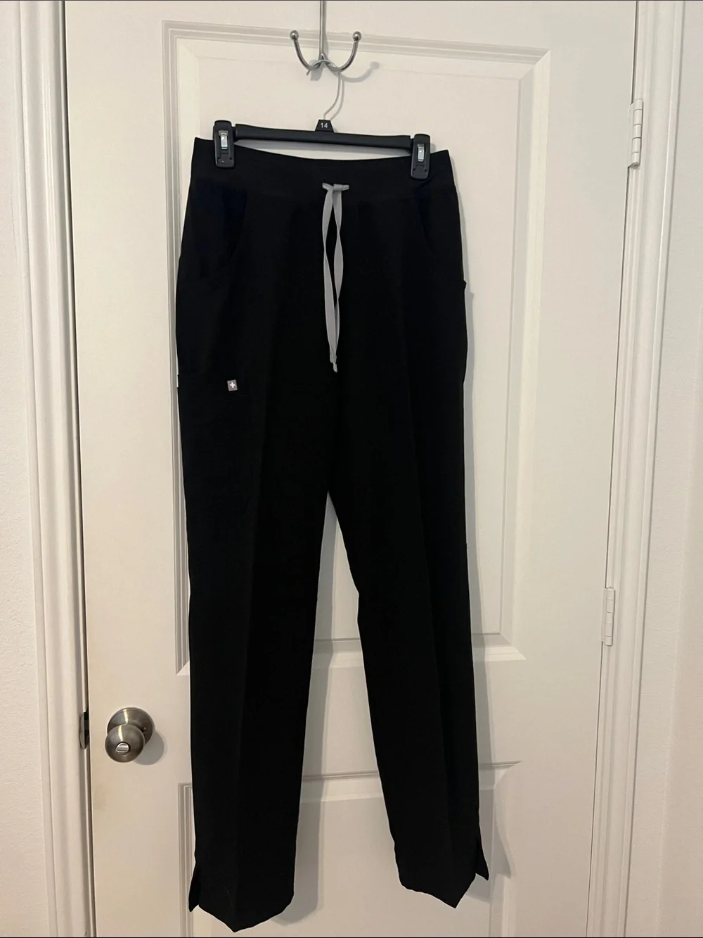 Figs Technical Collection Men's Black Drawstring scrub Pants